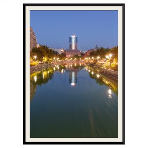 Fotografie cu peisaj urban nocturn